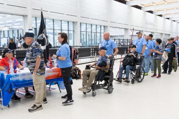 VETS-DAY_HONOR-FLIGHT-NETWORK7